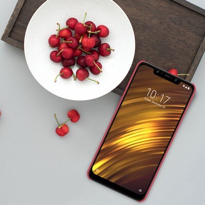 Пластиковый чехол с пленкой Nillkin Super Frosted Shield Красный для Xiaomi Pocophone F1(3)
