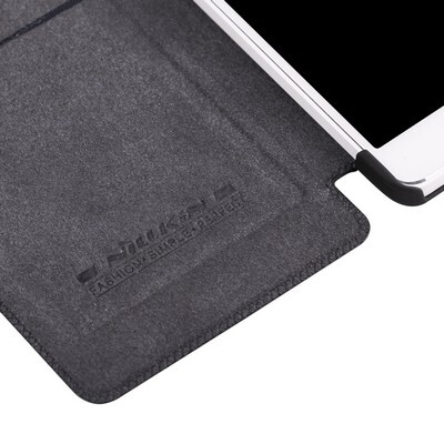 Кожаный чехол Nillkin Qin Leather Case Black для Samsung Galaxy A7(3)